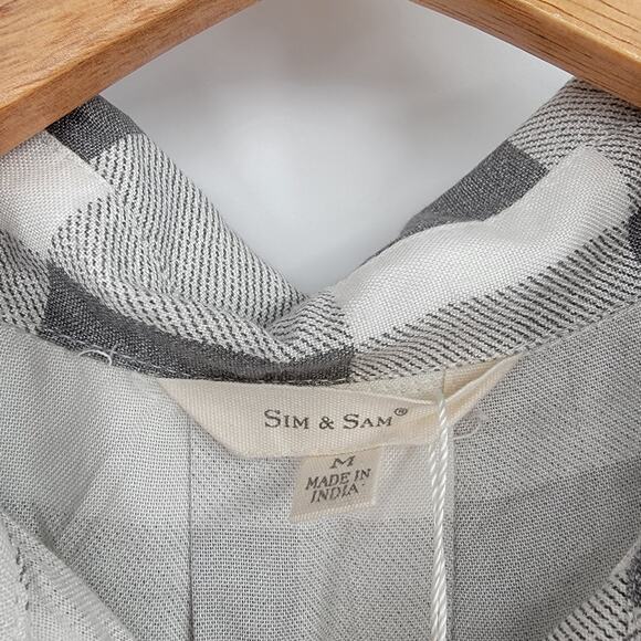 NEW Sim & Sam Women's Check Plaid Button Down Tank Top‎ Gray Size Medium - Picture 4 of 11